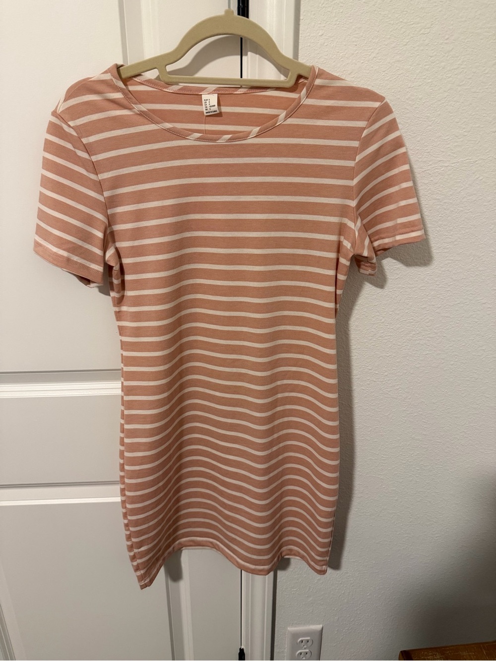 Floerns Striped Blush & White Short Sleeve Mini Dress. NEW WITH TAG